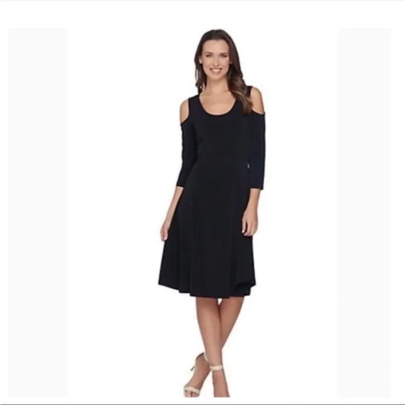 chevron knit maxi dress Tastes Like Couture main image 0